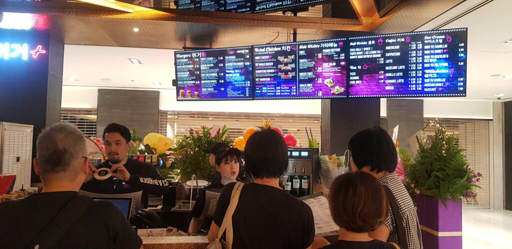 wisma-atria-digital-menu-board